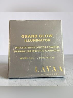 🏷️‼️5/$25🏷️‼️💛LAVAA💛 Grand Glow Illuminator Pressed Highlighter in Gold/NIB